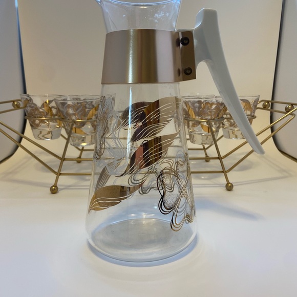 MCM Cocktail Pitcher and glasses with gold serving tray - Picture 4 of 11